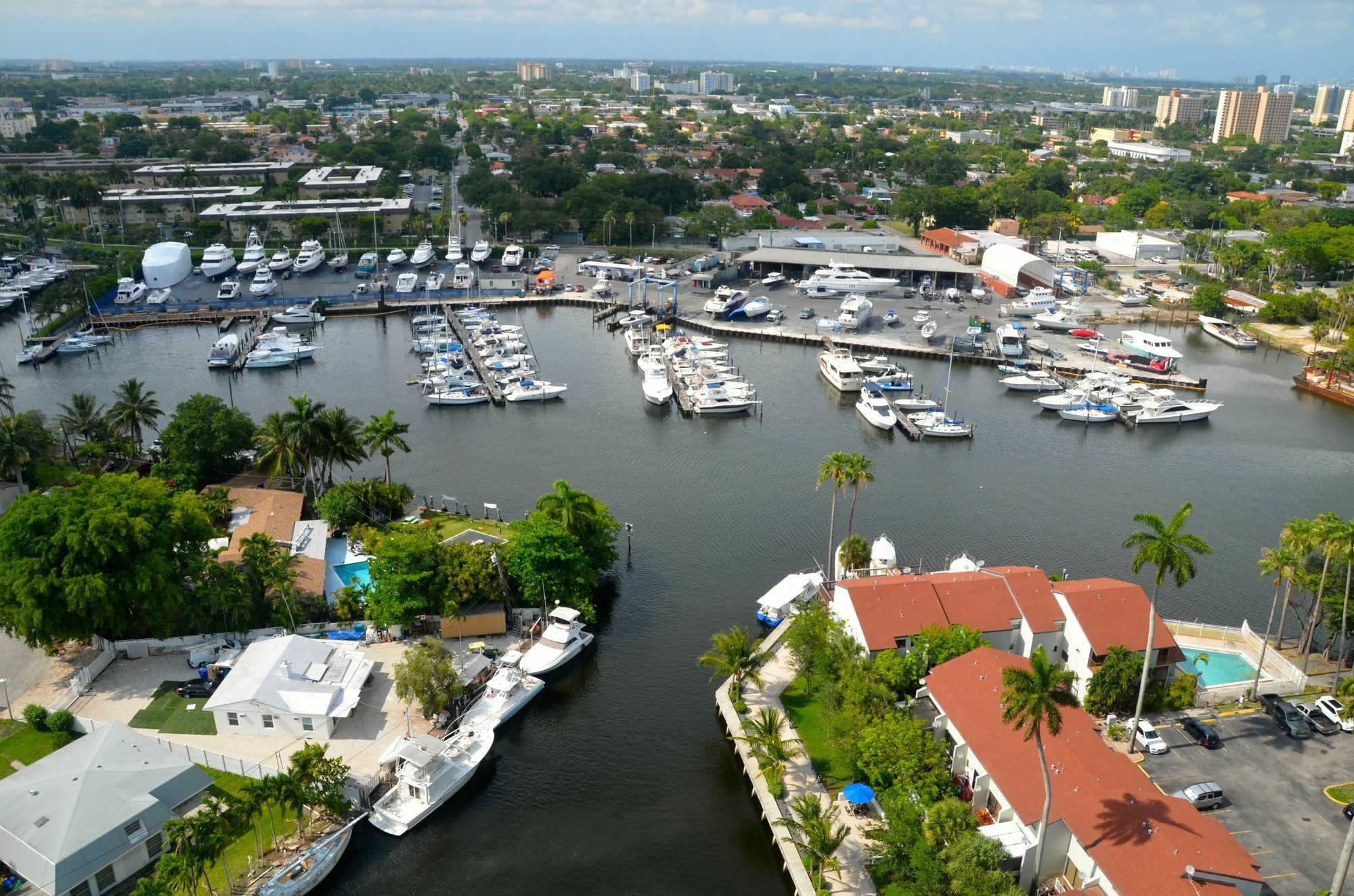 Riviera Luxury Living At River Oaks Marina And Tower ไมอามี ภายนอก รูปภาพ