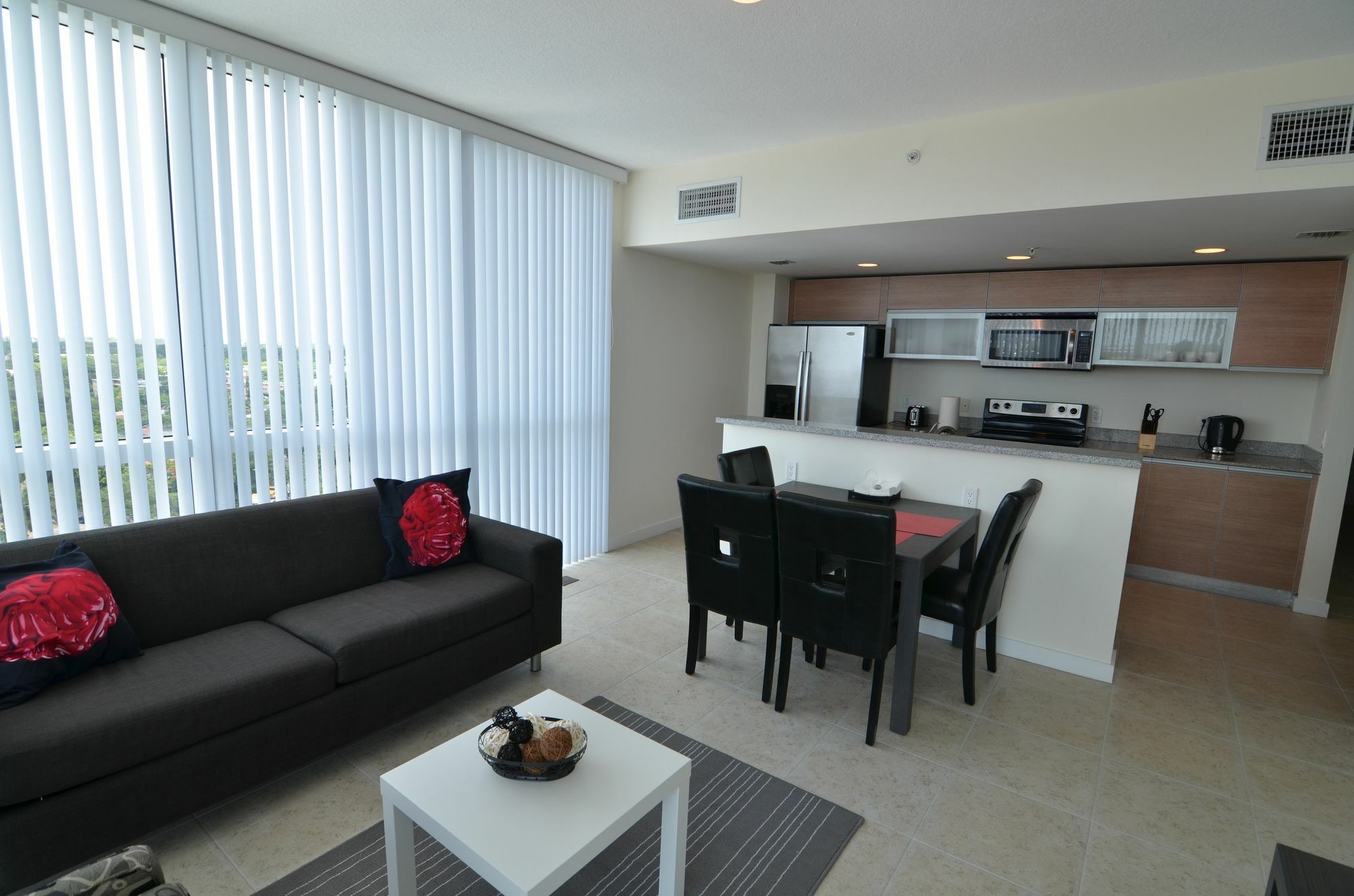 Riviera Luxury Living At River Oaks Marina And Tower ไมอามี ภายนอก รูปภาพ